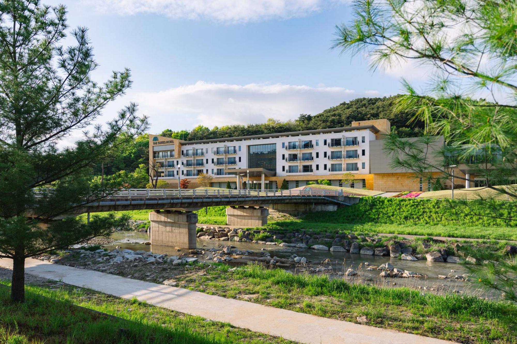 The Suites Hotel Namwon Zewnętrze zdjęcie